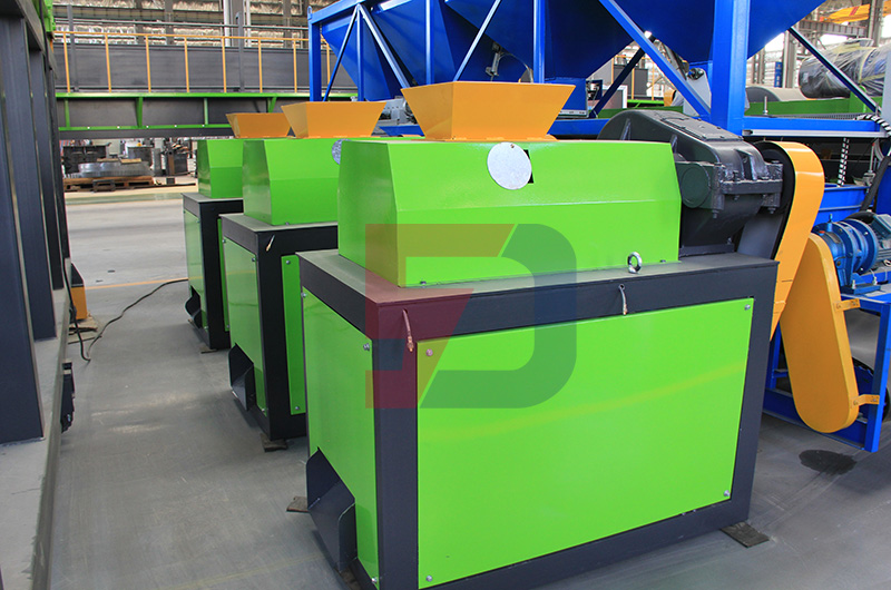 新型對(duì)輥擠壓造粒機(jī)(對(duì)輥顆粒機(jī))