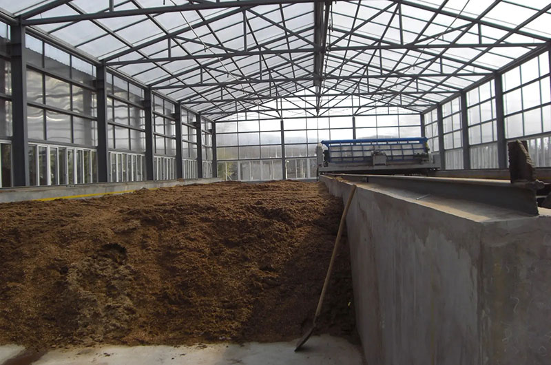 有機(jī)肥發(fā)酵設(shè)備：畜禽糞便發(fā)酵成有機(jī)肥需要哪些條件？