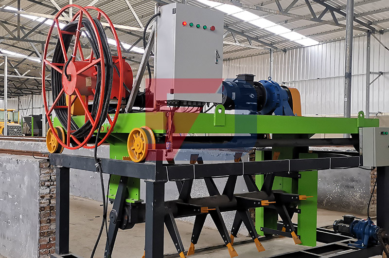 有機肥槽式翻拋機