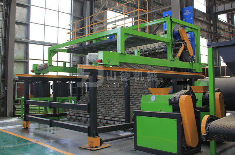 鏈板式翻堆機設備廠家