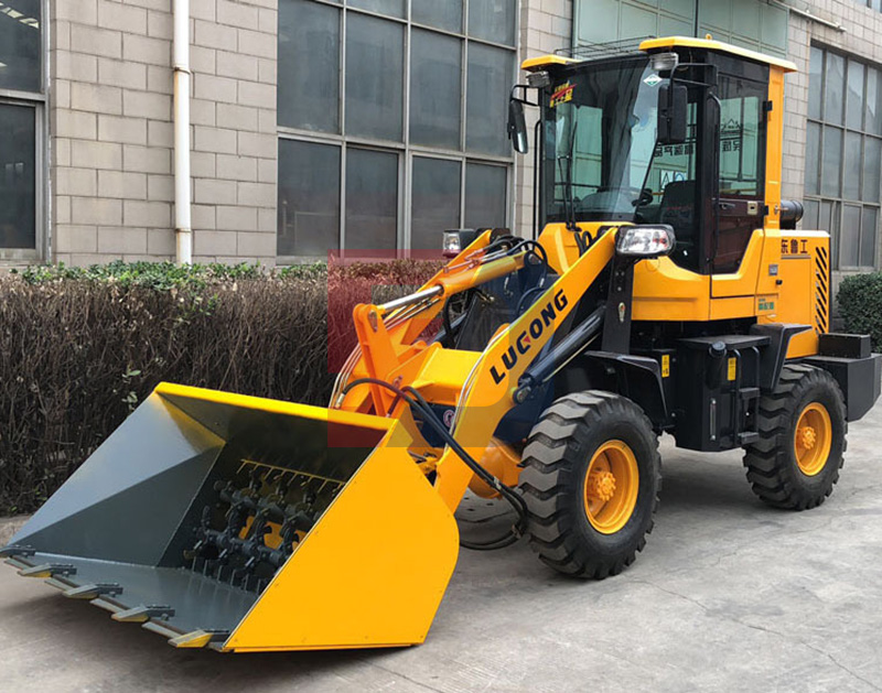 鏟車(chē)翻拋機(jī)設(shè)備